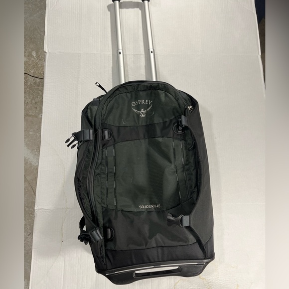 OSPREY SOJOURN 45 WHEELED TRAVEL PACK - Picture 3 of 15